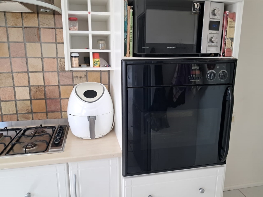 4 Bedroom Property for Sale in Bergsig Western Cape